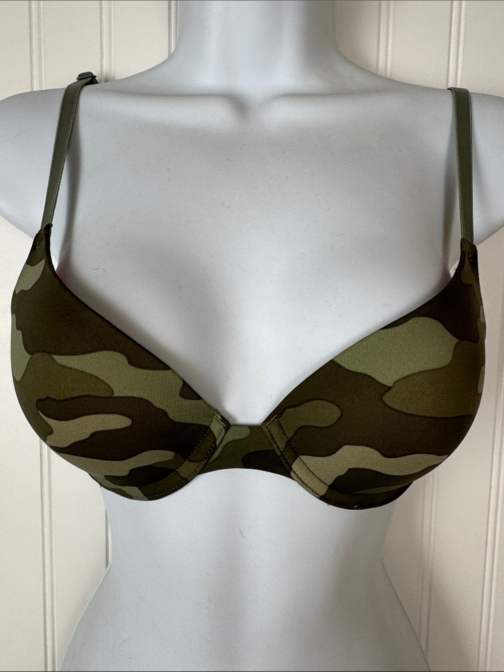 PINK Victoria's Secret Wear Everywhere Push-Up Bra 32B Green Camo‎ Earthy